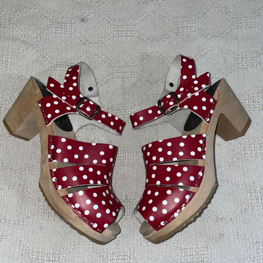 Cape Clogs Sweden Women’s Casual Heels Size 6 M Red Dotted Going Out Party Fun